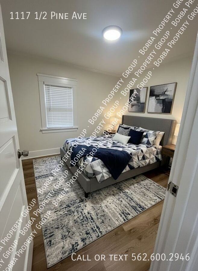 1117 1/2 Pine Ave - Photo 3 of 5