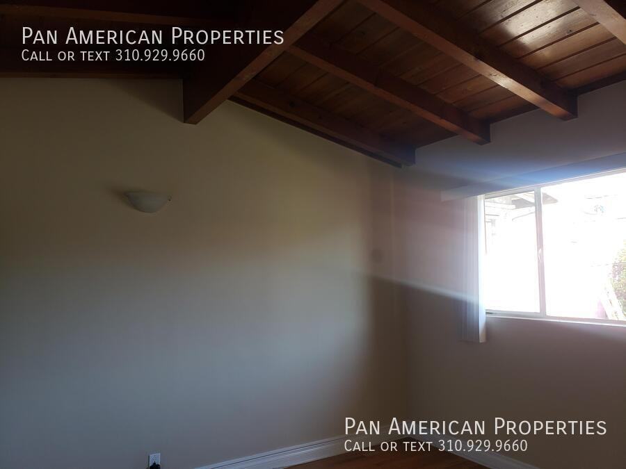 1321 Roycroft Ave #6 - Photo 4 of 18