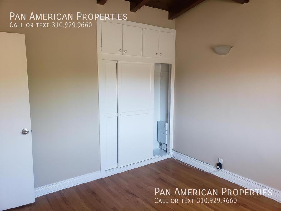 1321 Roycroft Ave #6 - Photo 6 of 18