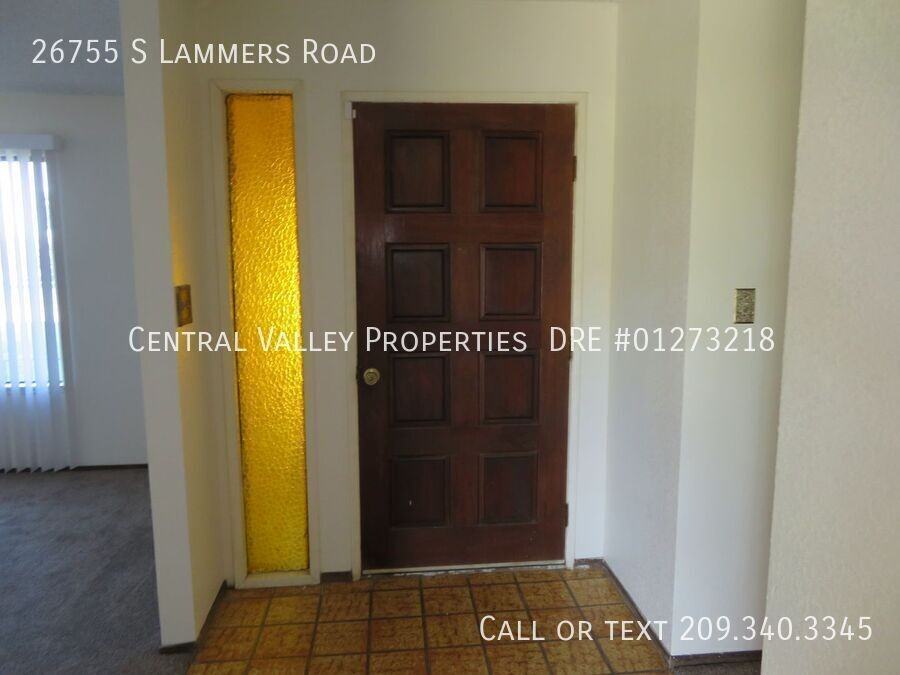 26755 S Lammers Rd - Photo 4 of 14