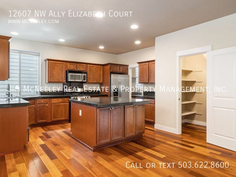 12607 Nw Ally Elizabeth Ct - Photo 6 of 37