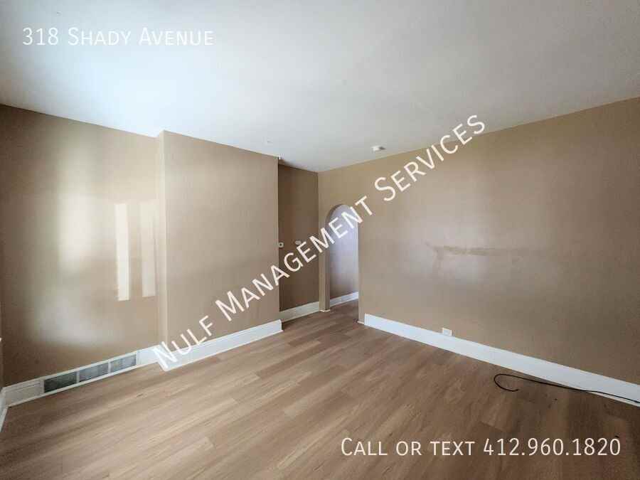318 Shady Ave - Photo 2 of 5