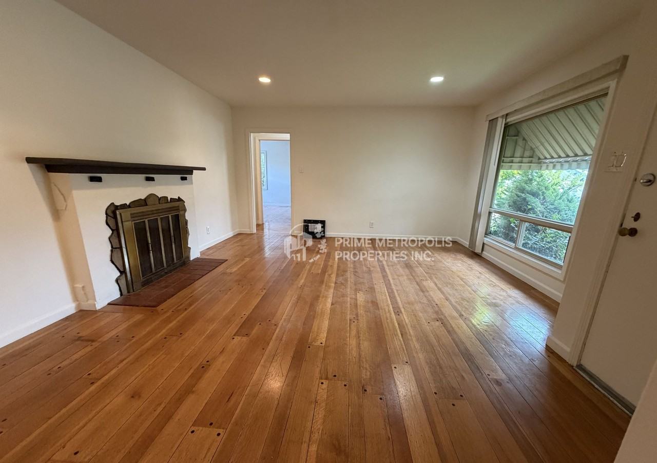 999 31st St #1 - Photo 2 of 31