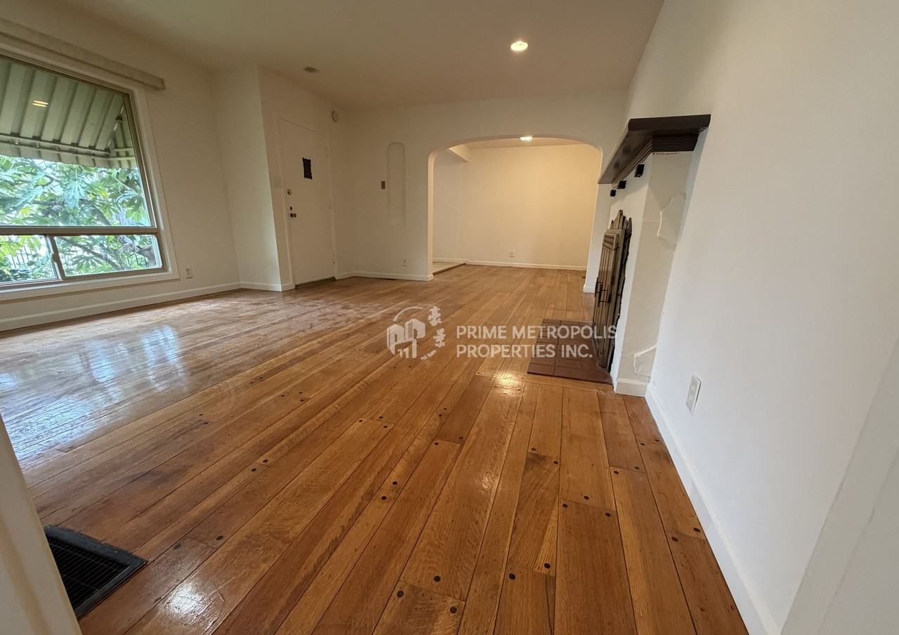 999 31st St #1 - Photo 4 of 31