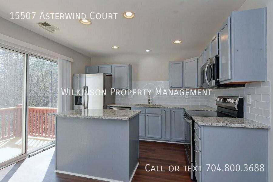 15507 Asterwind Ct - Photo 3 of 35