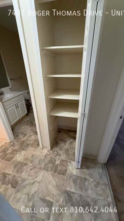 7407 Roger Thomas Dr #1BLDG3 - Photo 3 of 9