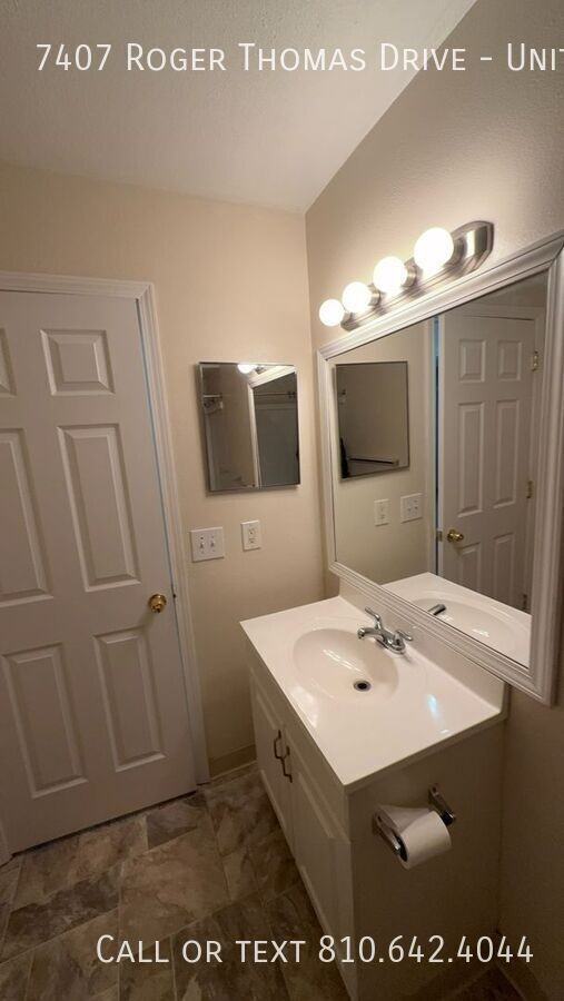 7407 Roger Thomas Dr #1BLDG3 - Photo 4 of 9