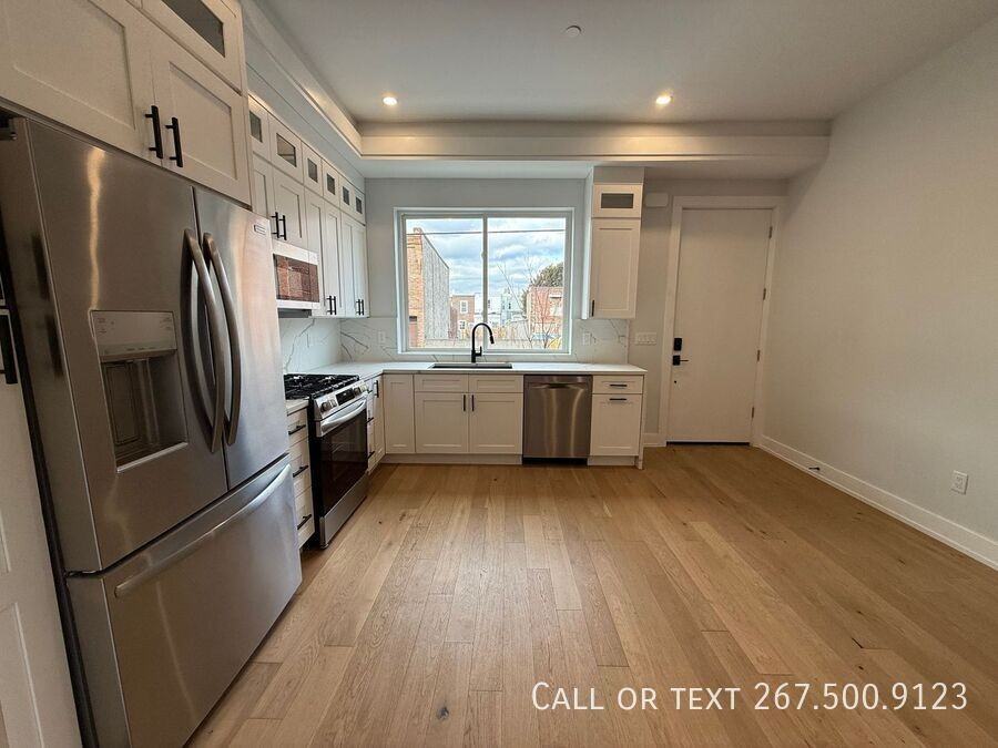 3009 Gaul St - Photo 3 of 41