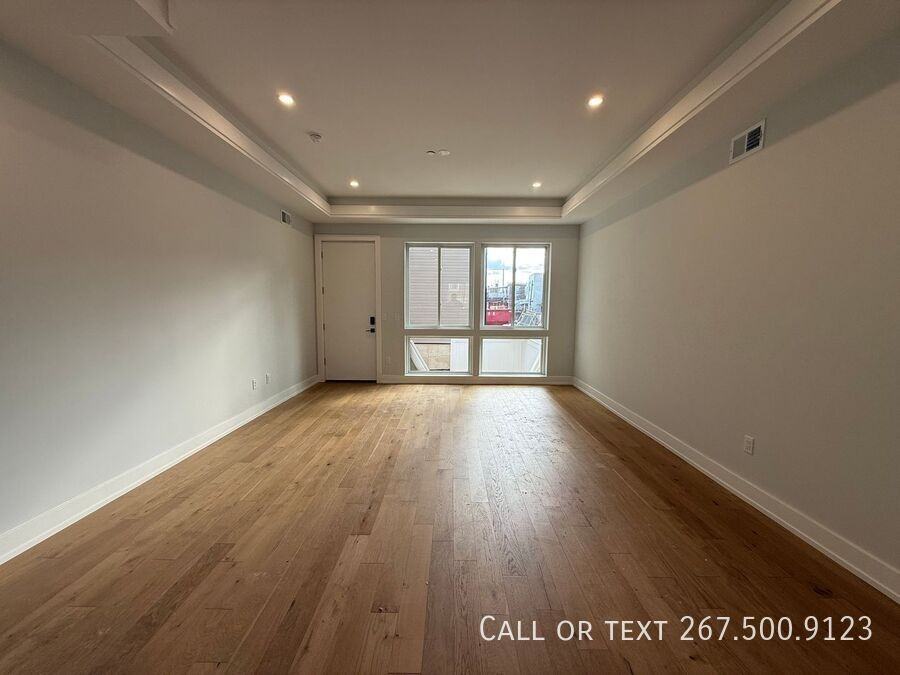 3009 Gaul St - Photo 5 of 41