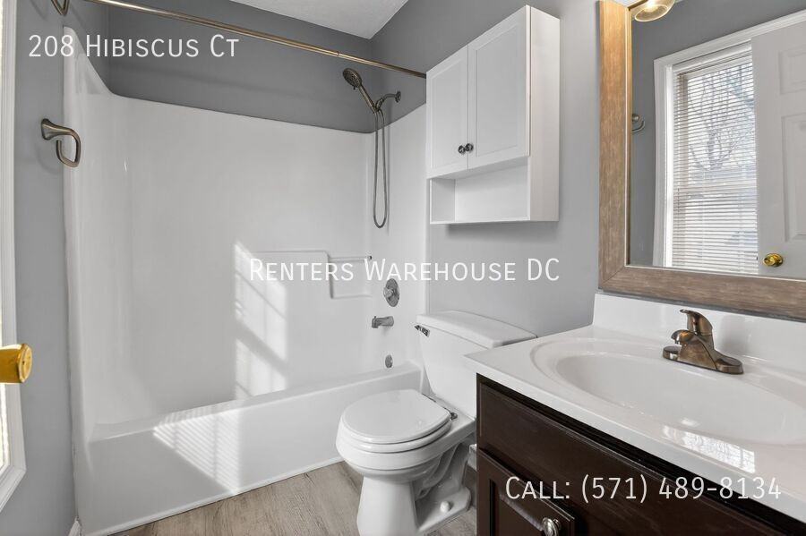 208 Hibiscus Ct - Photo 7 of 16