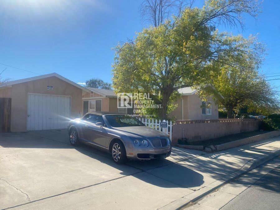 43360 7th St E - Photo 3 of 22