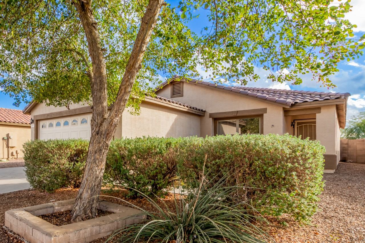 597 W Casa Mirage Dr - Photo 4 of 44