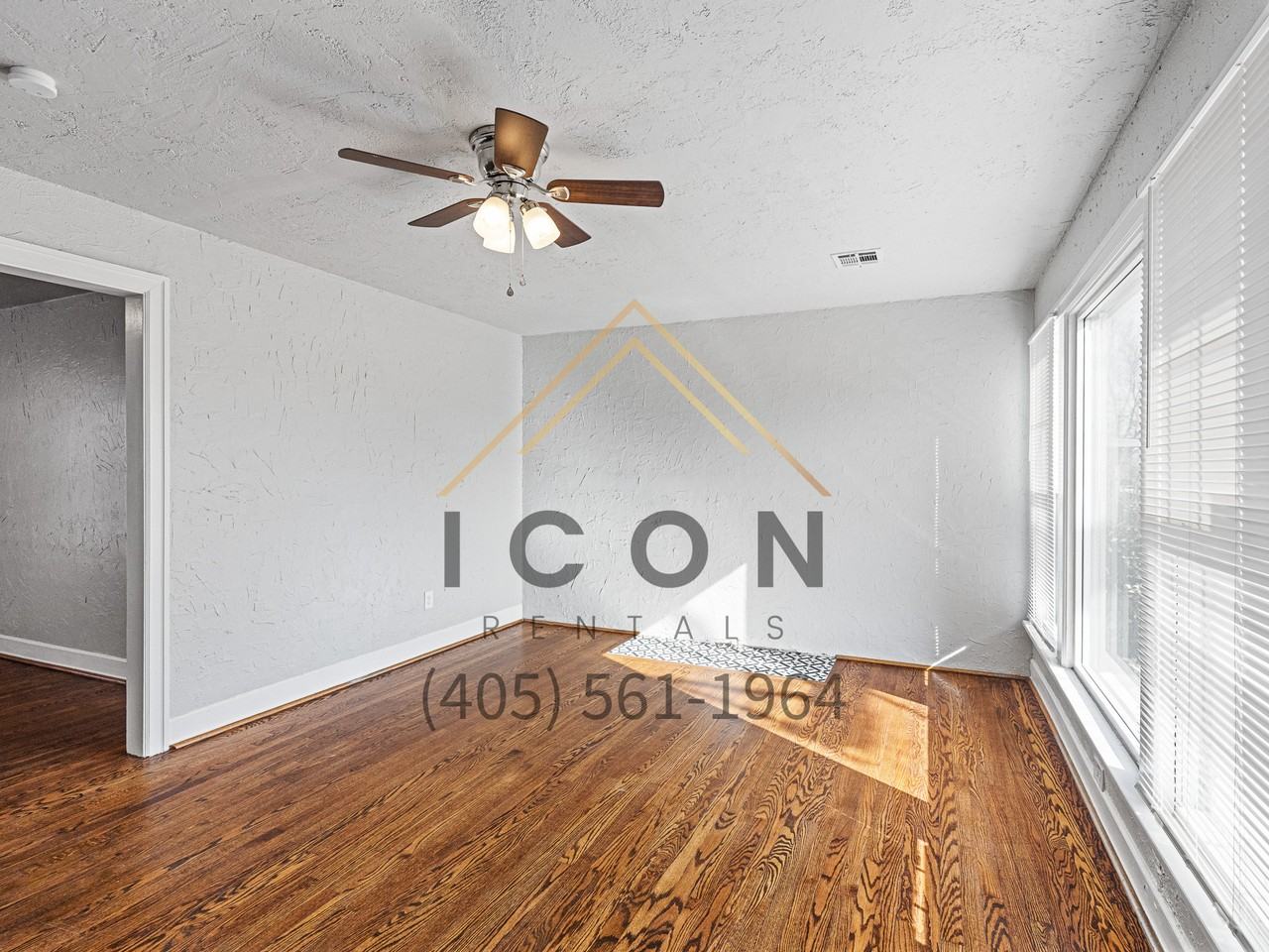 3233 Nw 44th St #1 - Photo 3 of 42