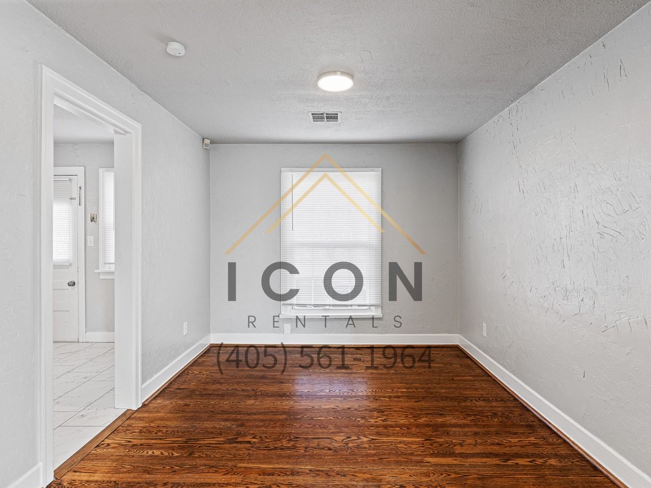 3233 Nw 44th St #1 - Photo 6 of 42