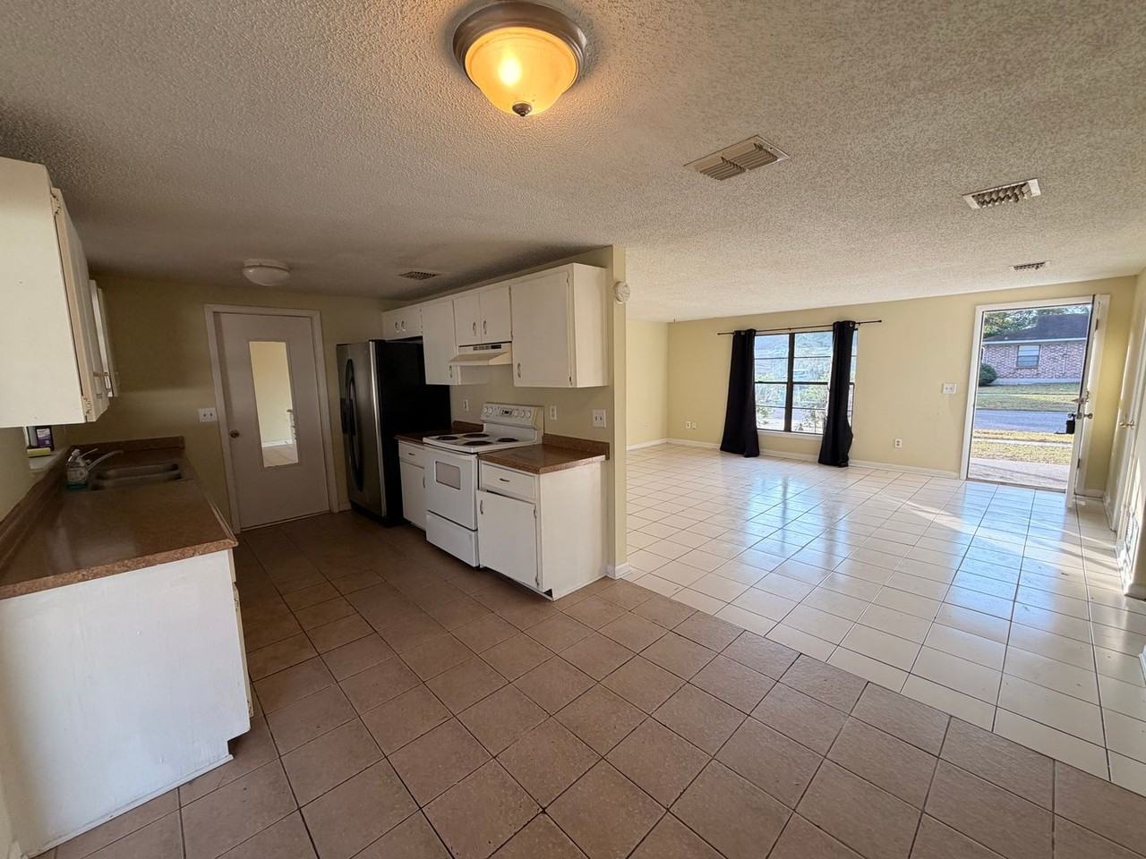 7045 Prellie St - Photo 2 of 14