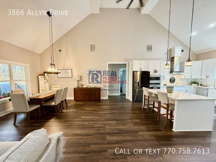 3866 Allyn Dr Nw - Photo 4 of 27