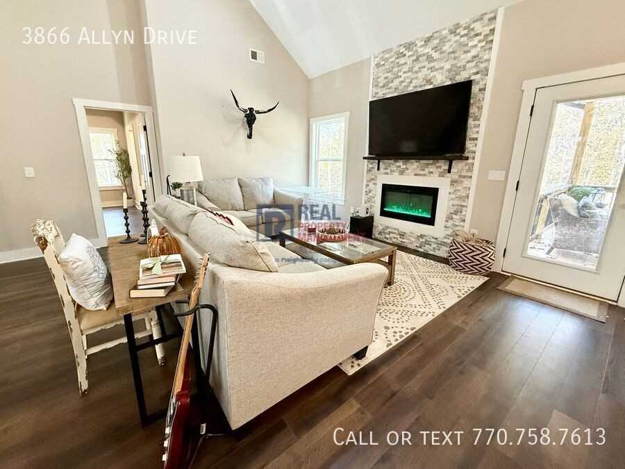 3866 Allyn Dr Nw - Photo 7 of 27