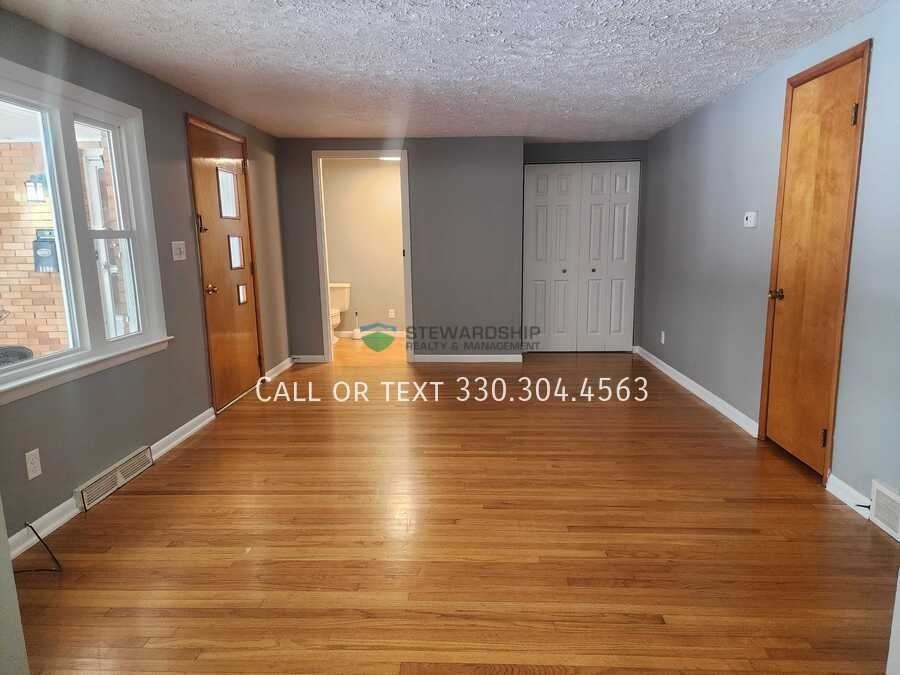 1107 Field St Nw - Photo 3 of 21