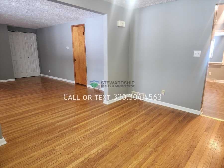 1107 Field St Nw - Photo 4 of 21