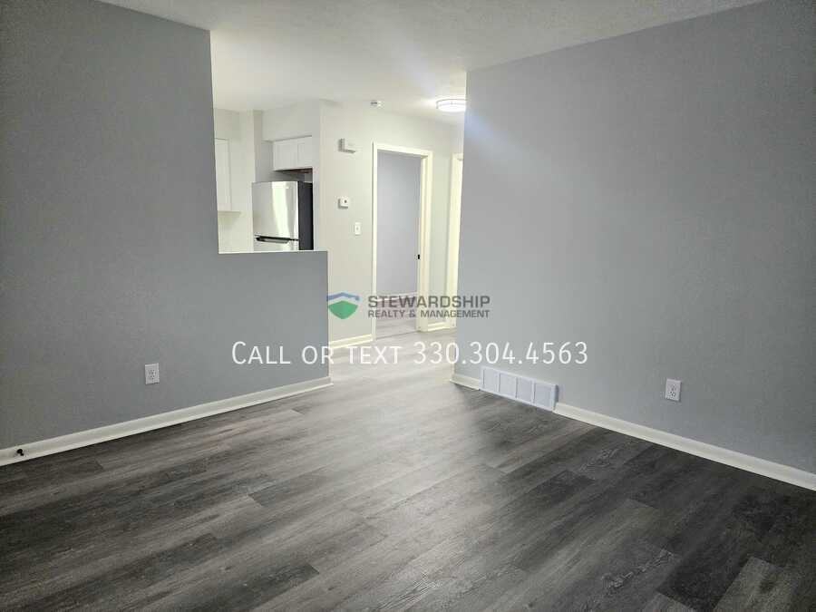 2557 Edwin Ave - Photo 6 of 20