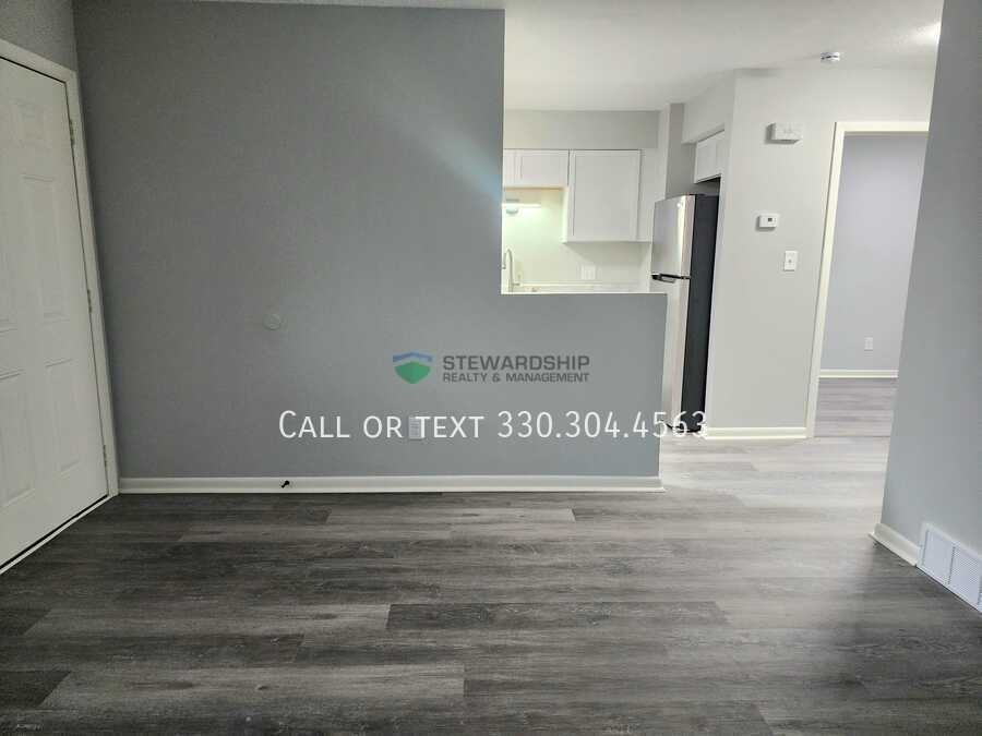 2557 Edwin Ave - Photo 7 of 20