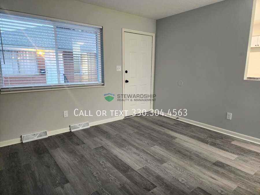 2559 Edwin Ave - Photo 5 of 20