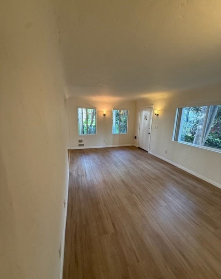 1833 Grace Avenue - Photo 3 of 23