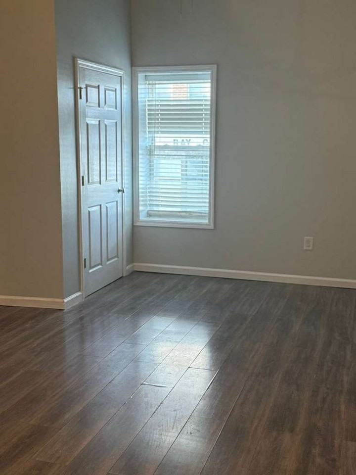 624 Washington Street, Unit 3 - Photo 7 of 12