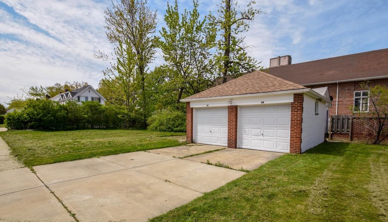 24750 Lakeshore Boulevard, Unit DN - Photo 5 of 11