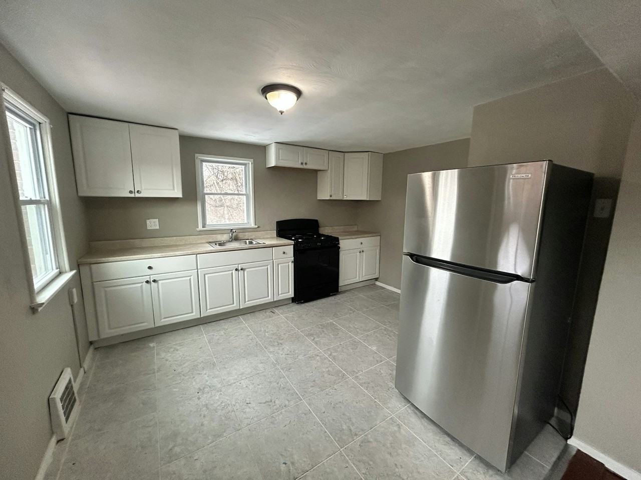 151 Collins Drive - Photo 3 of 22