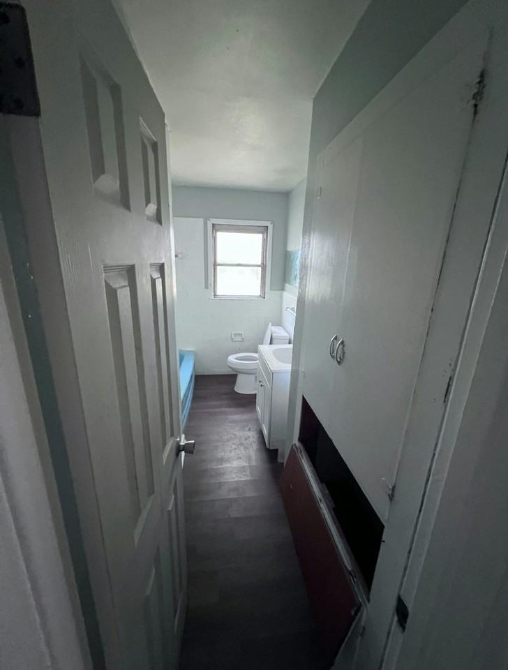 2172 Jewel Court - Photo 2 of 5