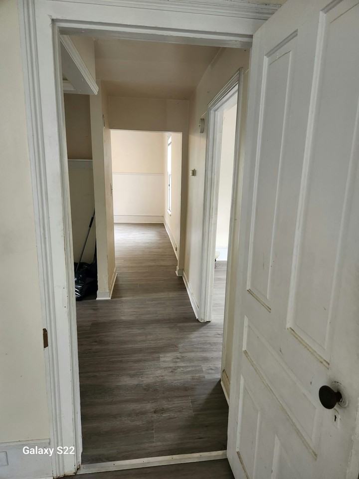 302 Dahl Street, Unit C - Photo 2 of 21