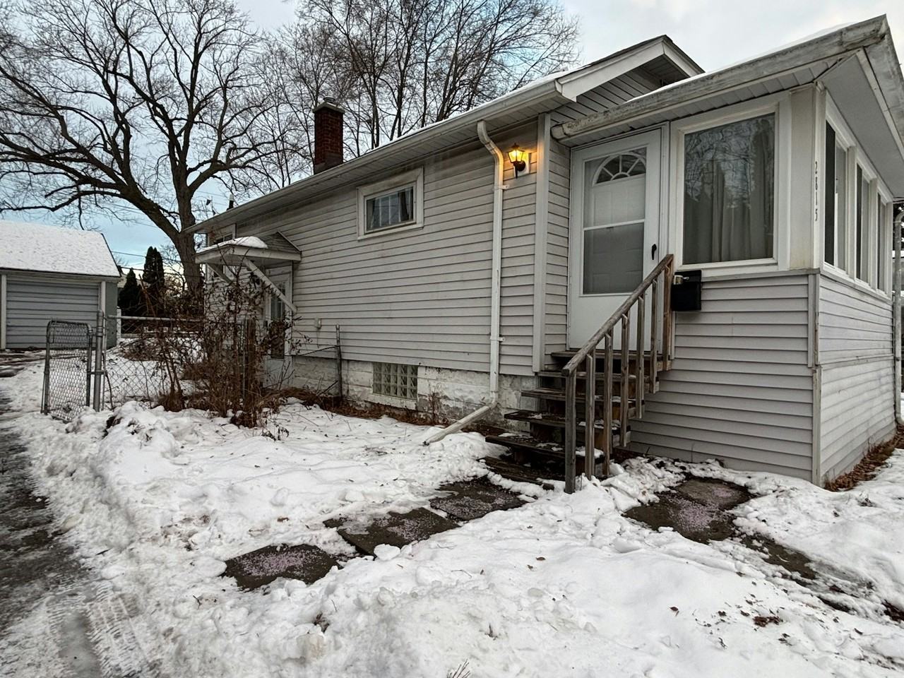 2815 Grayson Street - Photo 2 of 14