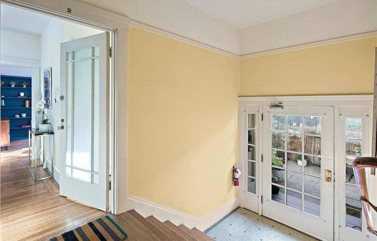 2706 Ashby Ave, Unit 2 - Photo 3 of 10