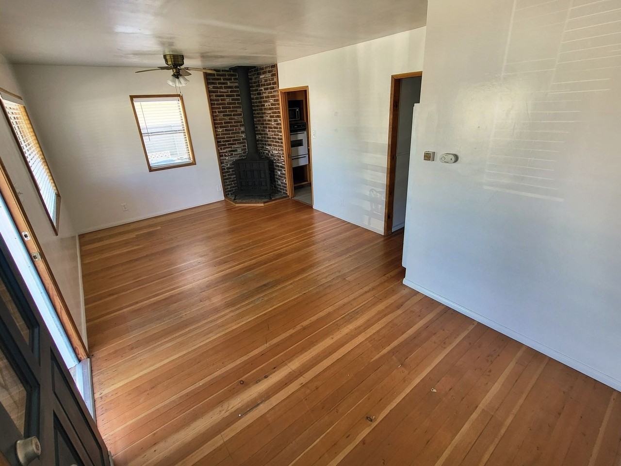 5016 W 137th St - Photo 3 of 31