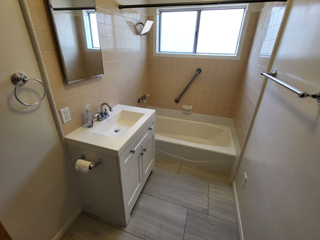 5016 W 137th St - Photo 5 of 31