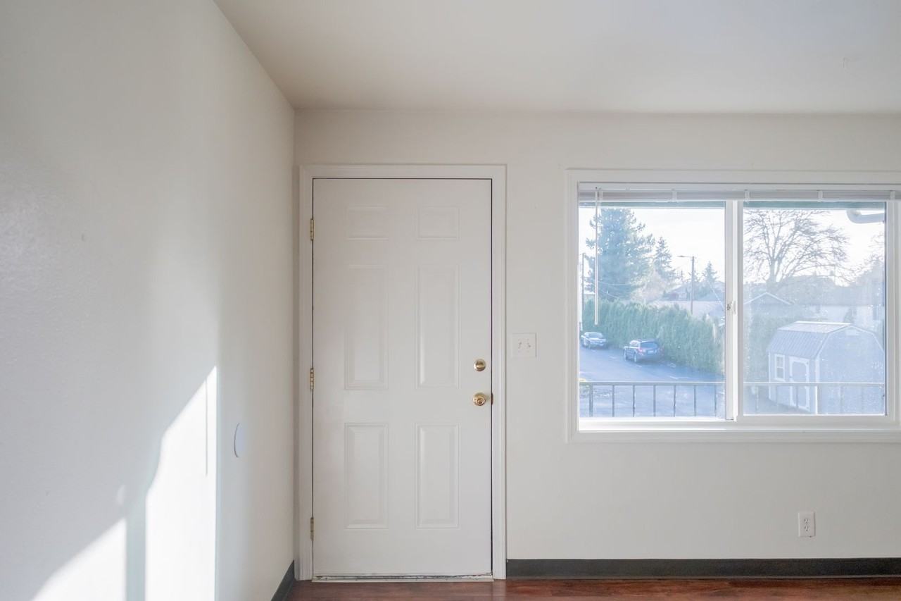 541-Main West - Photo 5 of 33