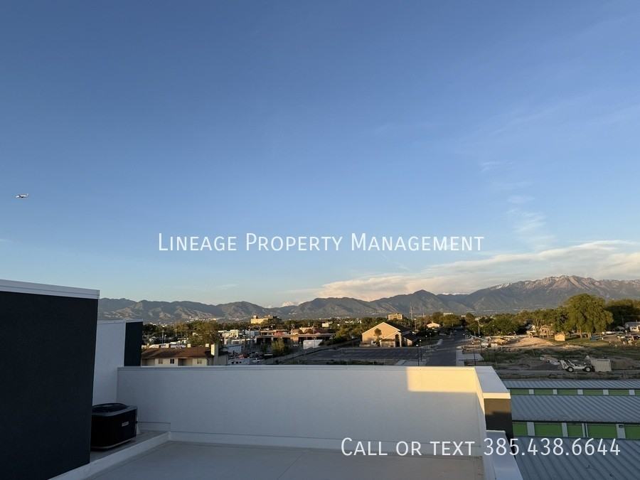 3559 S Lydia Ann Ln - Photo 2 of 24