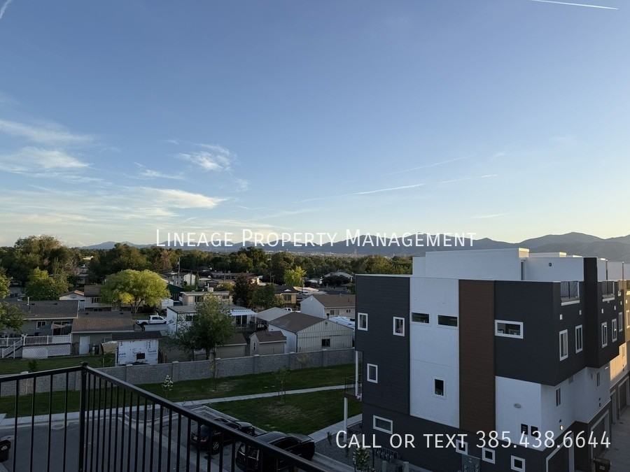 3559 S Lydia Ann Ln - Photo 4 of 24