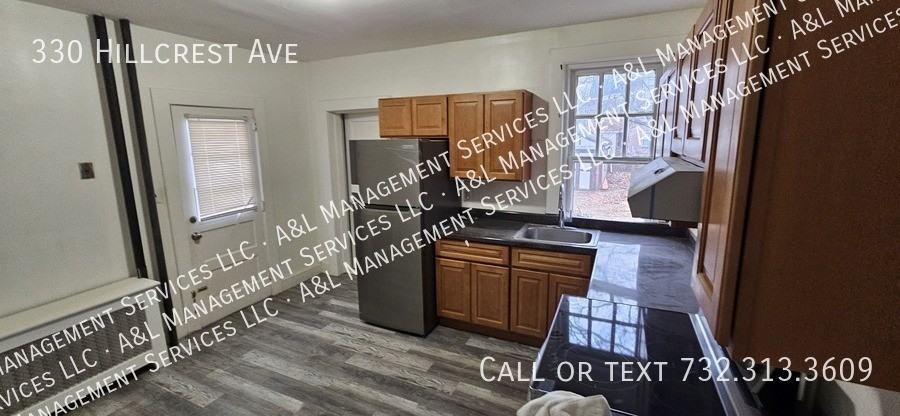 330 Hillcrest Ave - Photo 5 of 19