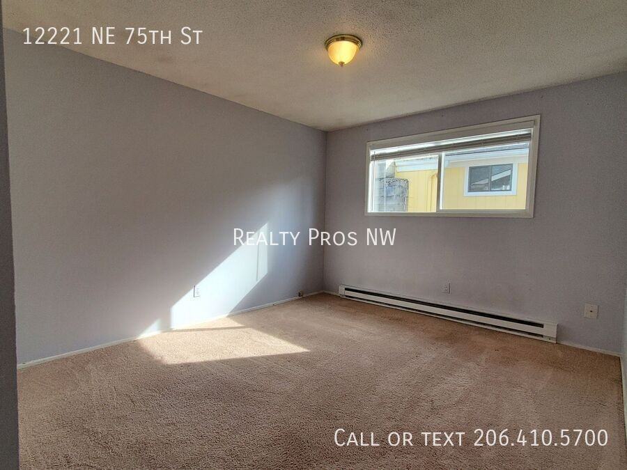 12221 Ne 75th St - Photo 7 of 14