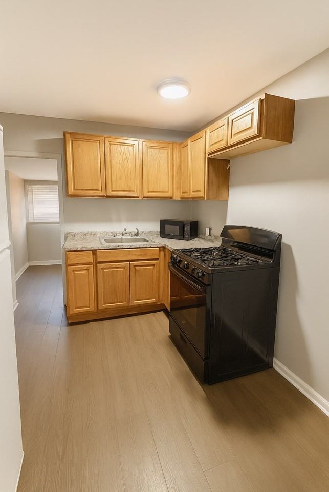 252 E Cambria St - Photo 2 of 18