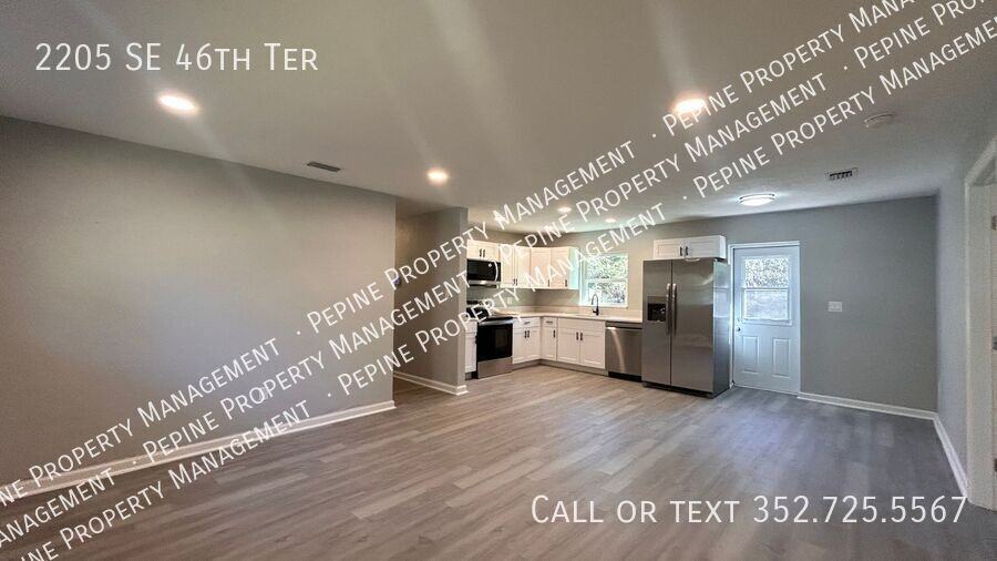 2205 Se 46th Ter - Photo 2 of 26