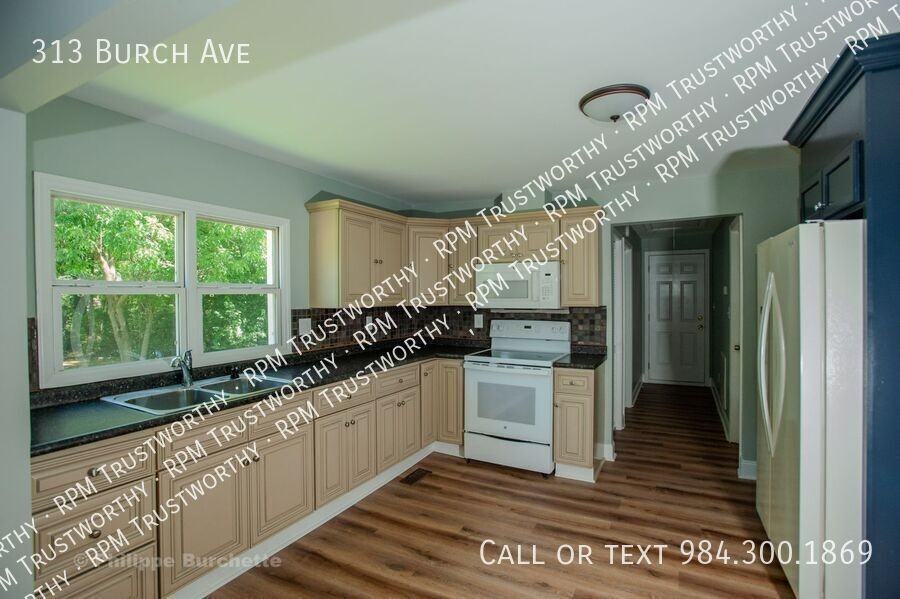 313 Burch Ave - Photo 3 of 21