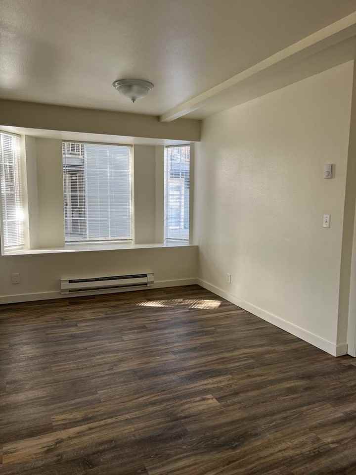 1416 N Raymond St #202 - Photo 4 of 16