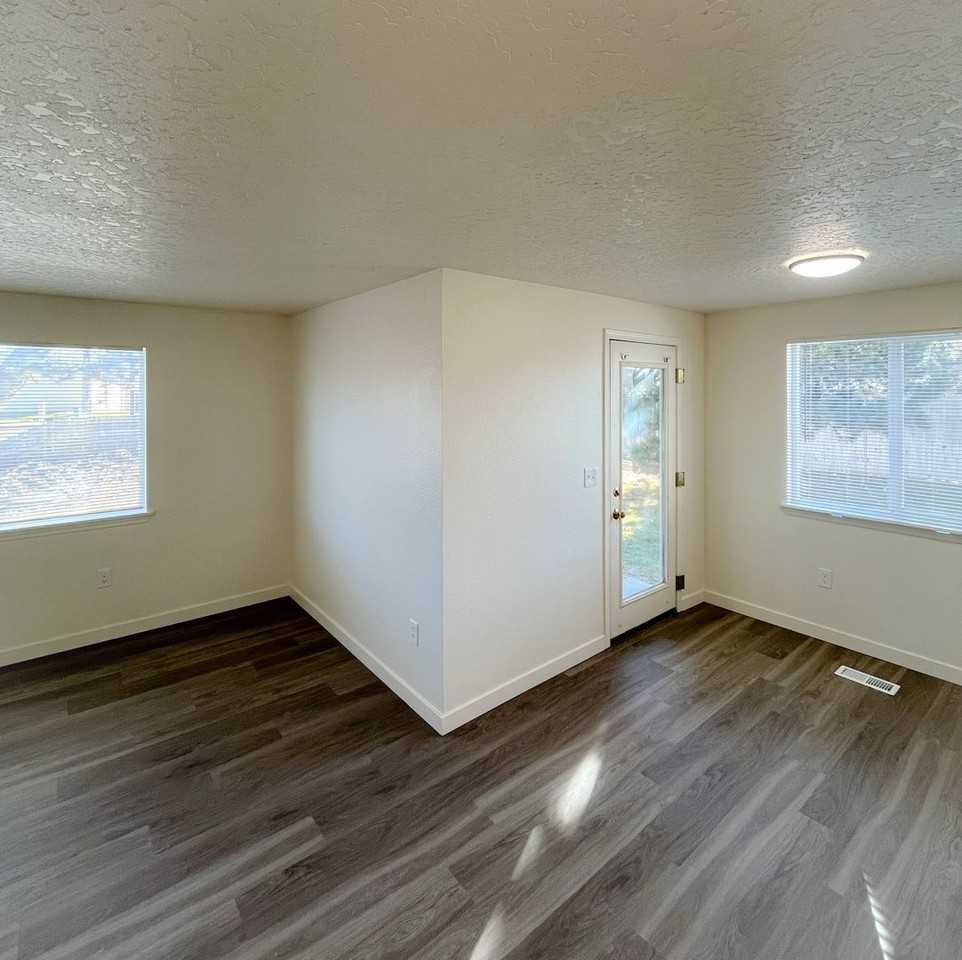 3185 S Apple St #203 - Photo 5 of 21