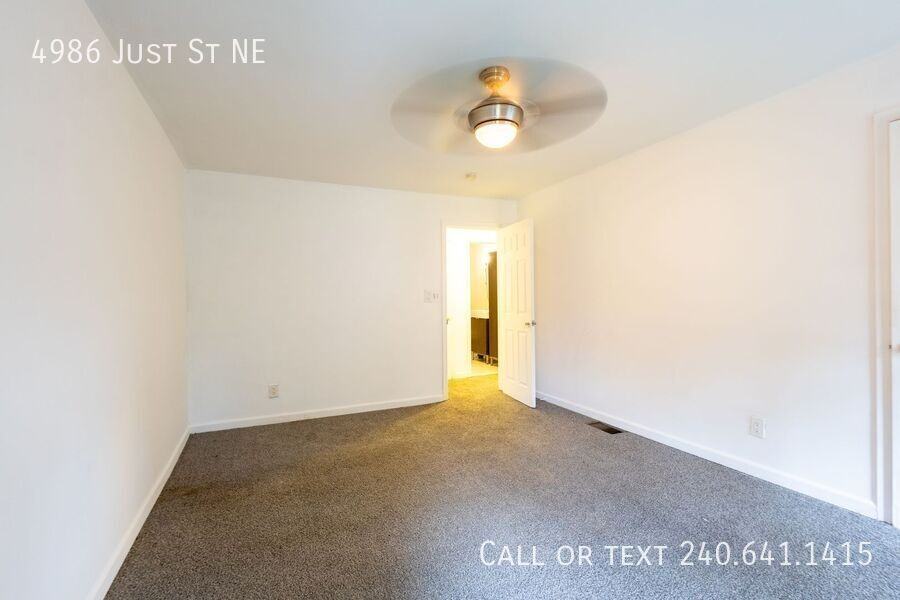 4986 Just St Ne - Photo 7 of 16