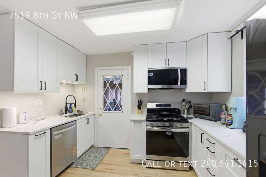 7519 8th St Nw - Photo 5 of 15