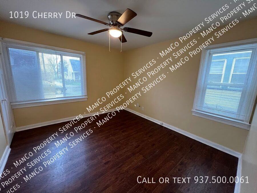 1019 Cherry Dr - Photo 5 of 10