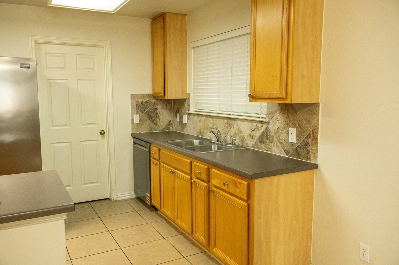 1613 Apollo Cir #NA - Photo 7 of 39